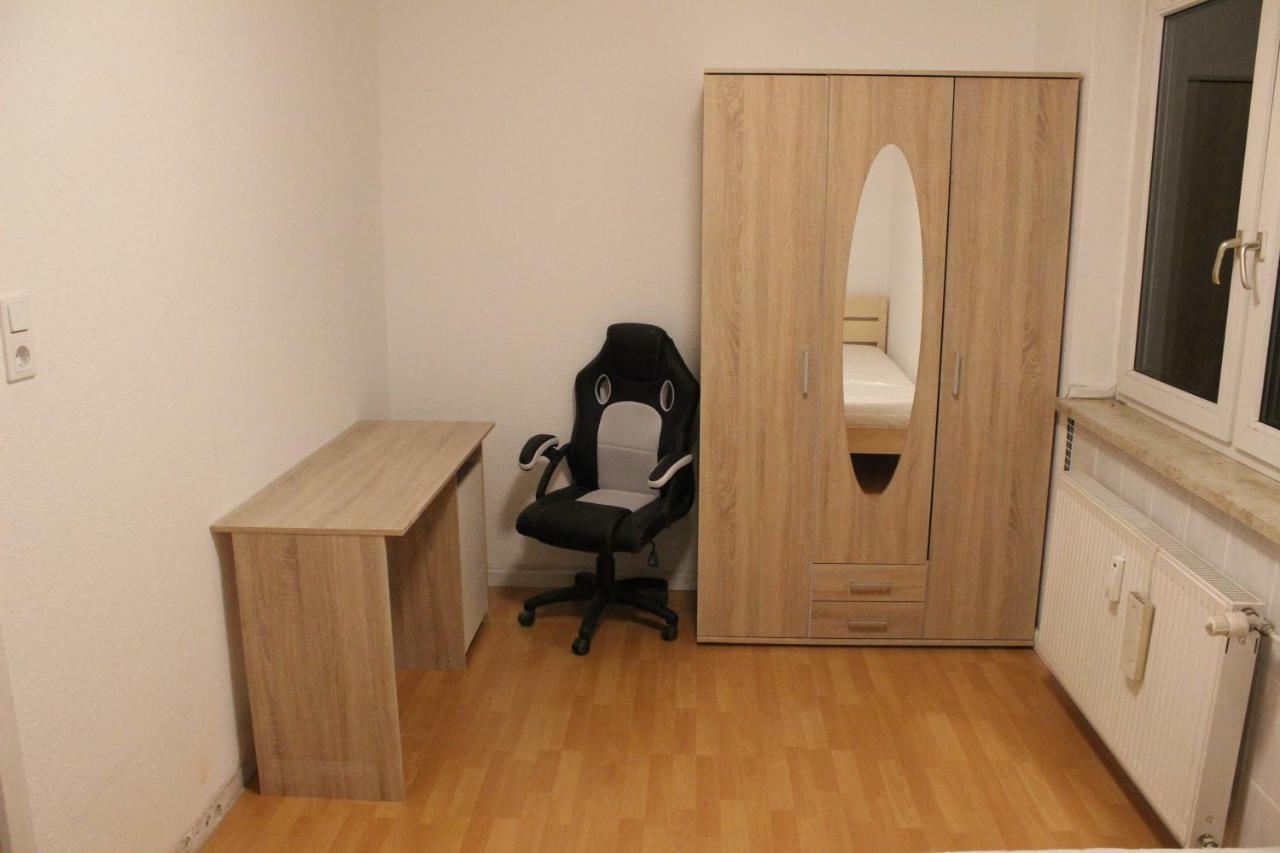 Zimmer Sucht Bewohner Duisburg Exterior foto